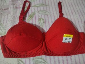 Red Bra - Comfortable &amp; Stylish 32B