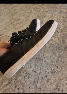 Black Casual Sneakers