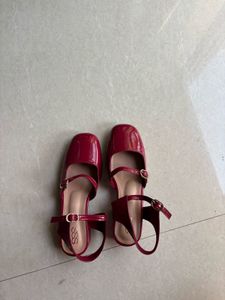 Chic Red Mary Jane Heels (EU 35)