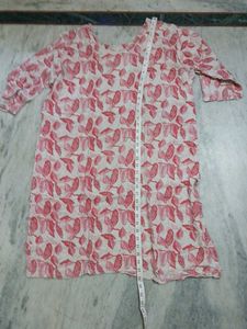 Elegant Pink Leaf Print Kurta