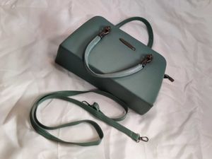 Chic Teal Handbag