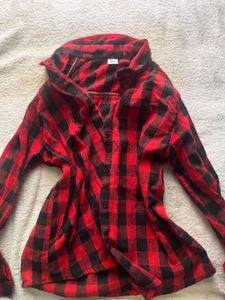 Red &amp; Black Plaid Button-Up Shirt