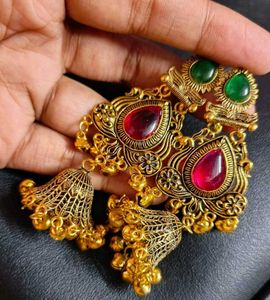 Kashmiri jhumka