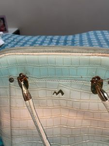 Metro Croc Embossed Bag