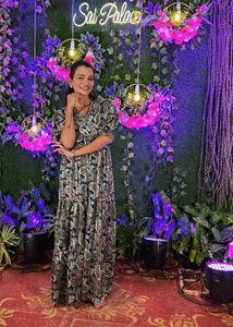 Elegant Paisley Print Maxi Dress