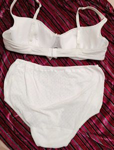 Elegant White Lace embroidery bra with brief 👍