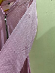 Elegant Pink Kurta with Zipper Detail