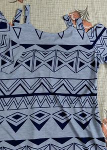 Trendy Cold Shoulder Top with Geometric Print
