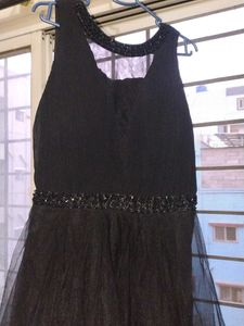 47.Elegant Black Sequin Party  Gown