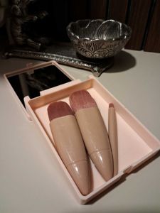 MINISO Makeup brush and mirror kit