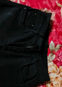Black Skinny Fit Pants