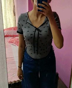 Ribbed Grey Top with Bow Print