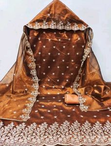 😱 Brown Velvet Embroidered Kurta Set💕