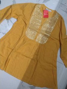 Women's Yellow Kurta with Mirror Work