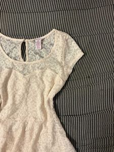 Elegant Lace Cap-Sleeve Top