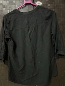 Chic Black Button-Up Tunic Top