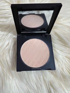 Sugar Cosmetics Compact Powder