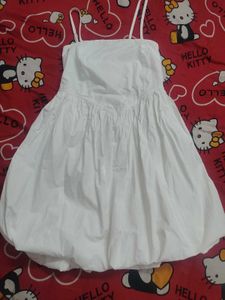 Cute White balloon dress