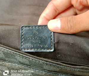 Louis Vuitton Damier Graphite Crossbody Bag  Styli