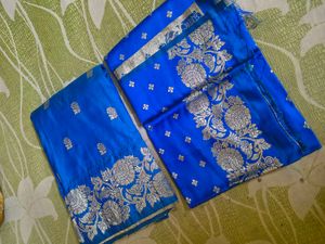 Vibrant Blue Banarasi Silk Saree with blouse piece