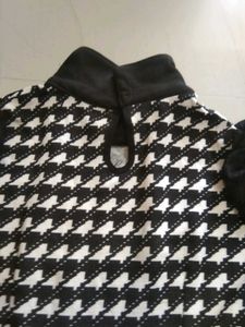 Chic Black &amp; White Patterned frock