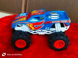 Hot Wheels Monster Truck "Race Ace"