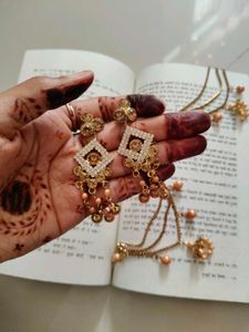 latkan-style chandelier earring