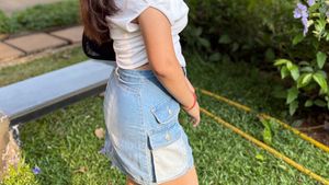 y2k denim white washed skirt
