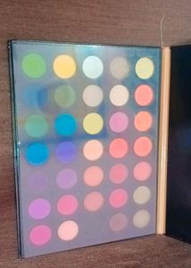 Name: HRKESHY BEST QUALITY EYESHADOW PALLETE