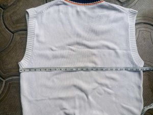 H&amp;M Men's V-Neck Sweater Vest