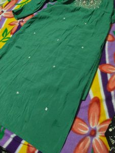 Green Kurti