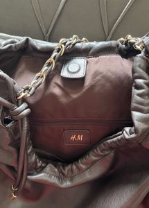 H&amp;M Chic Black Leather Shoulder Bag with Chain