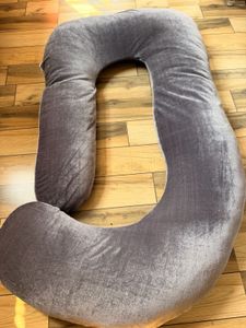 Comfortable U-Shaped Maternity Pillow