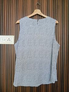 Chic Sleeveless Printed Top