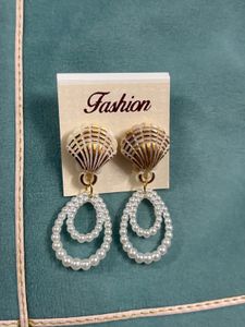 Chic Seashell Dangle Earrings 2 pairs koi b