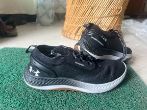 Under Armour Black Running Shoes