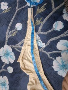 New Bra With Straps In 32 B Size