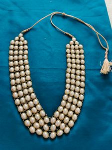 Elegant Pearl Necklace Set