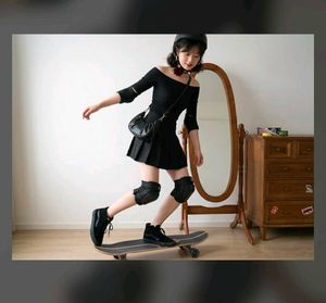 Black Off-Shoulder bodyfitted Dress