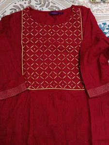 SRISHTI Embellished Red Kurta