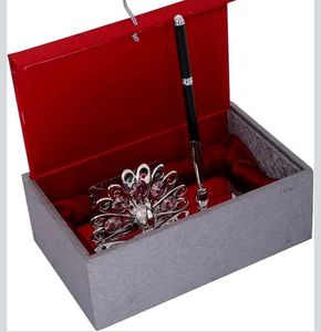 Elegant Peacock Pen Holder with Pe