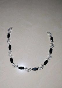 Elegant Black Stone &amp; Crystal Necklace