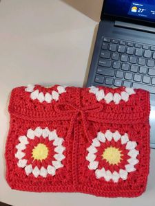Crochet Flower Clutch