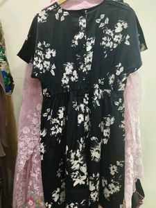 Black &amp; White Floral Print Midi Dress