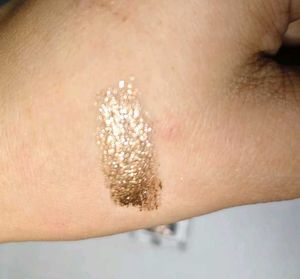 Shimmering Liquid Lipstick