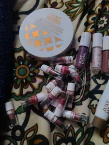 Just Herbs Makeup Kit