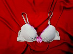🇳🇿💫🎀Pretty Mauva Bra with Pink Lace Trim