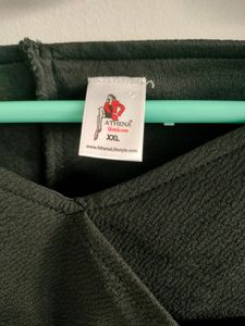 Price Down - Off Shoulder Black Top. XXL