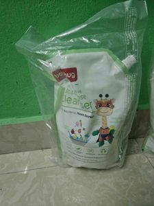 Babyhug Multipurpose Cleanser Pouch