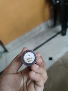 Matt Look Full Cover Jumbo Concealer